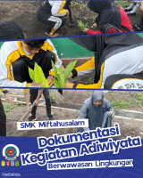 Berkebun di Halaman Sekolah